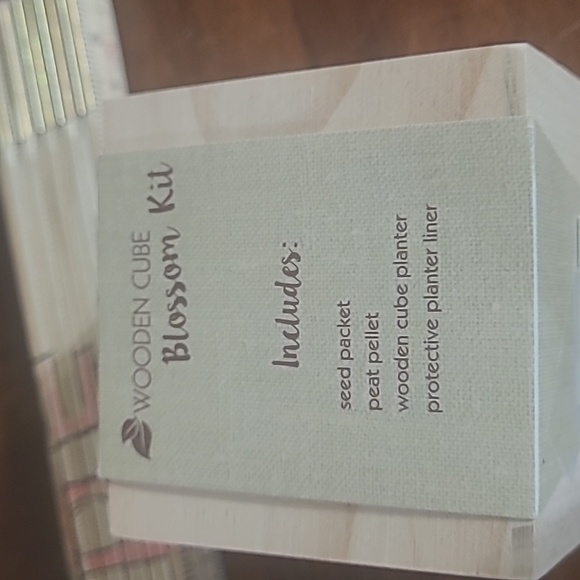 Very High Maintenance planter box - Picture 2 of 3